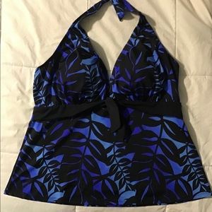 Halter tankini top!  Blues and black